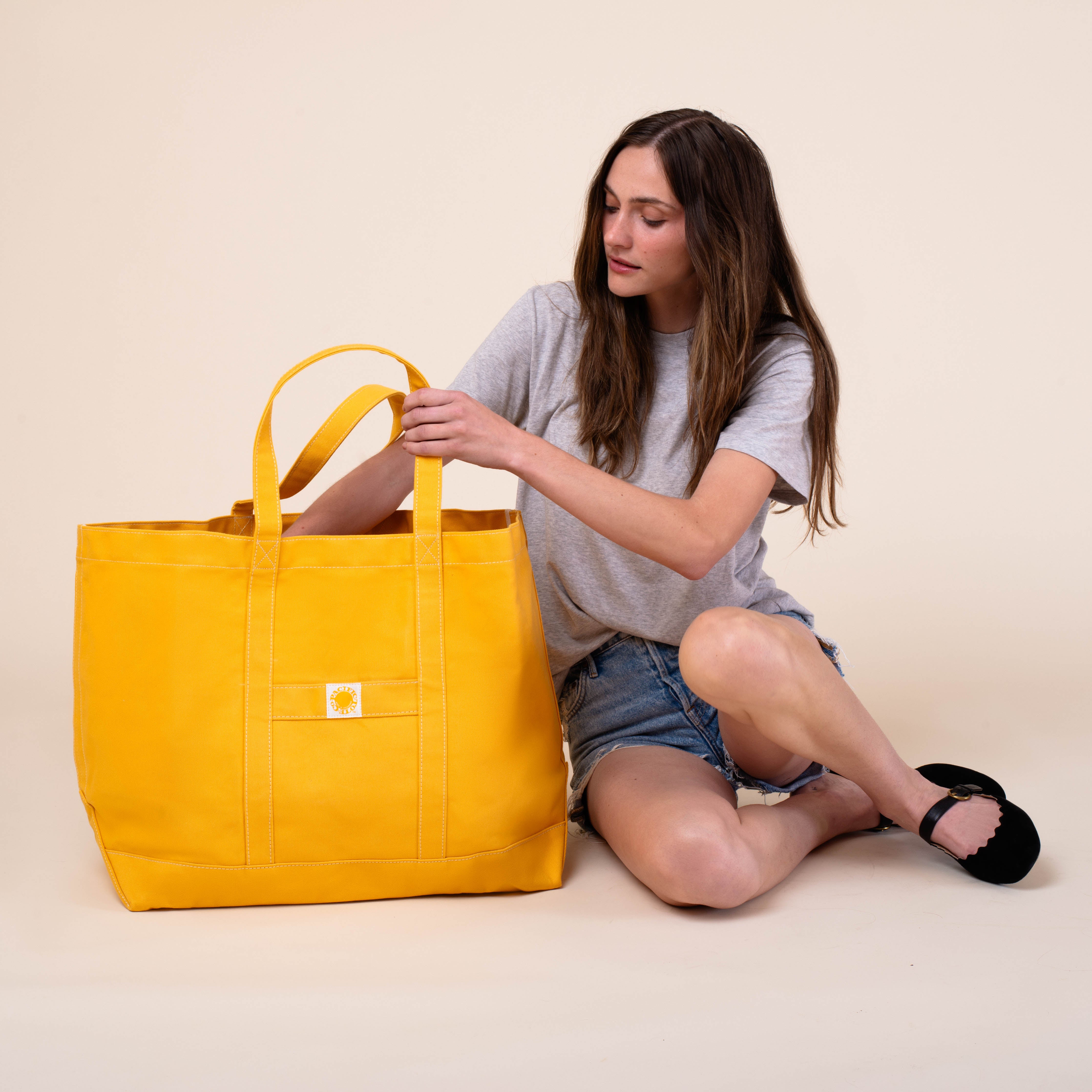 pacific-tote-company-large-yellow-beach-tote-front-view