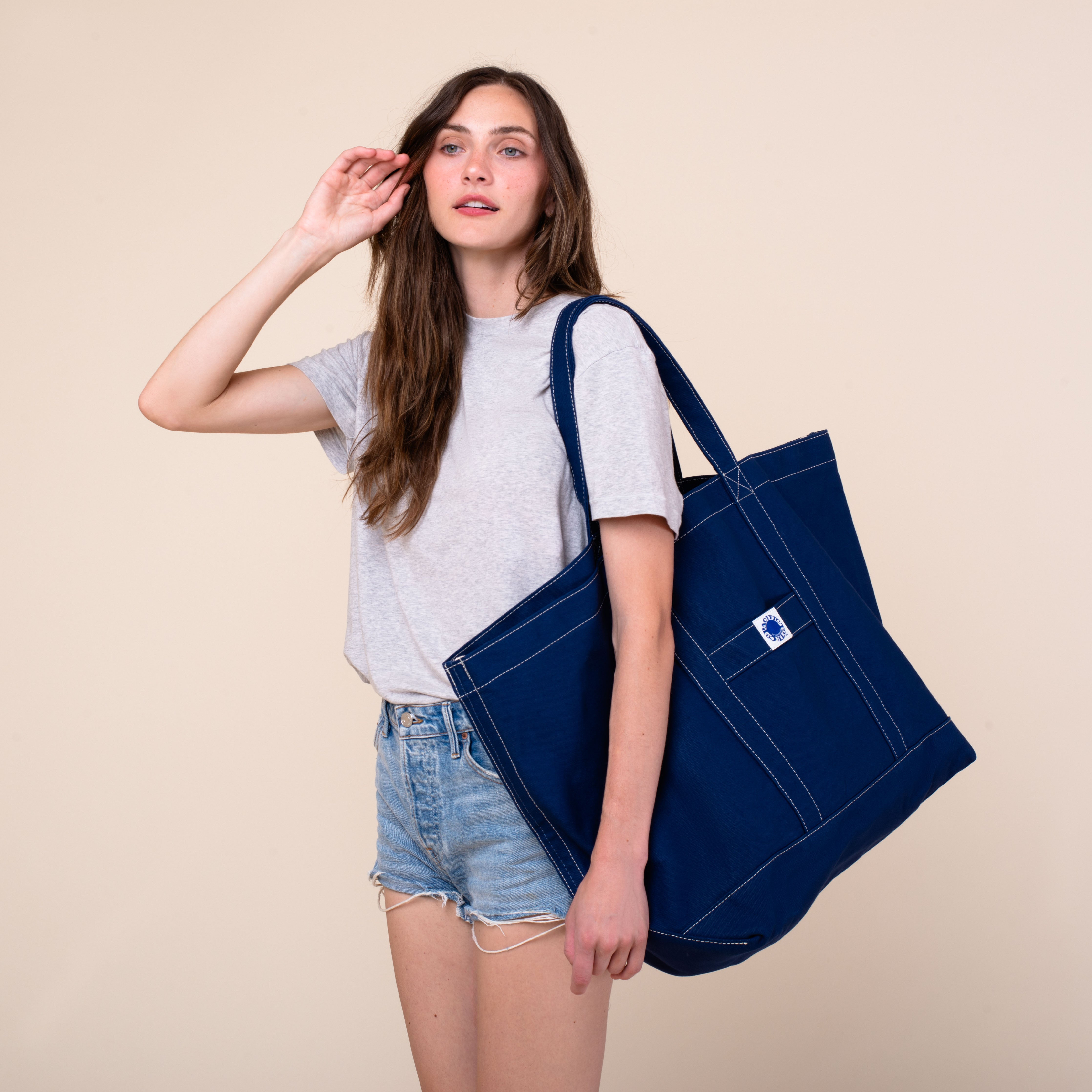 pacific-tote-company-large-navy-beach-tote-front-view